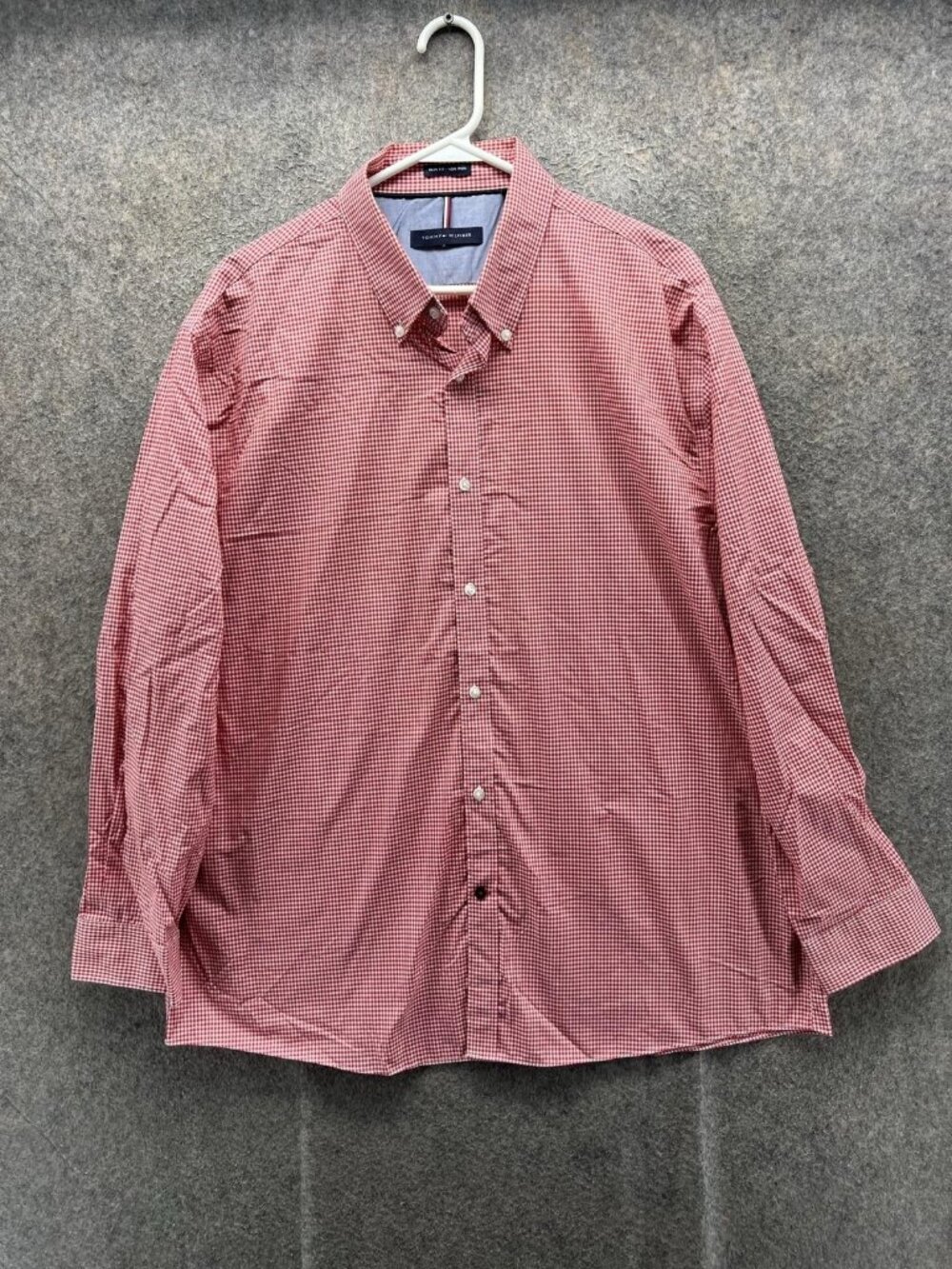 Tommy Hilfiger Dress Shirt Mens 17.5 32/33 Red Gingham Slim Non Iron Long Sleeve